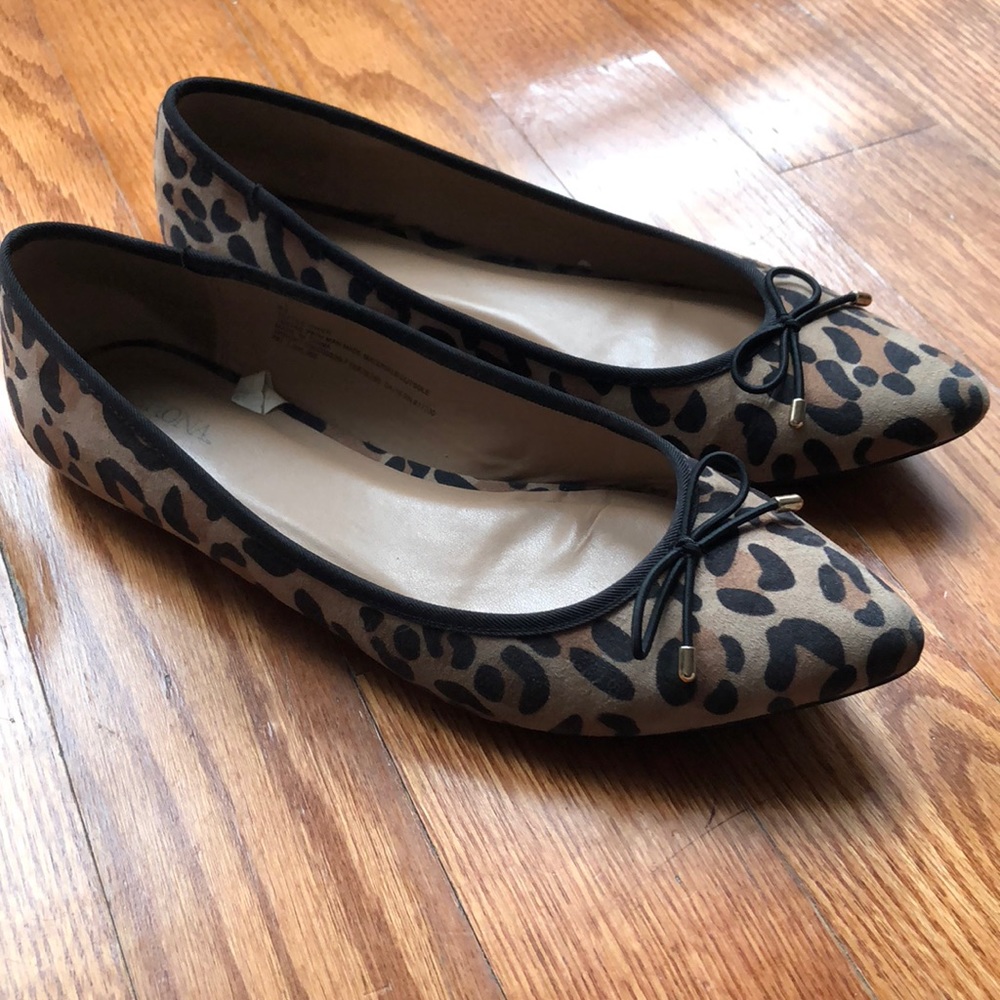 Leopard Flats - Picture 2 of 4